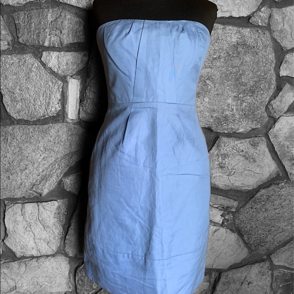 J. Crew Dresses & Skirts - Lovely J. Crew Strapless Dress - Size 4